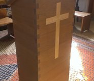 Kircheneinrichtung Esche gebeitzt